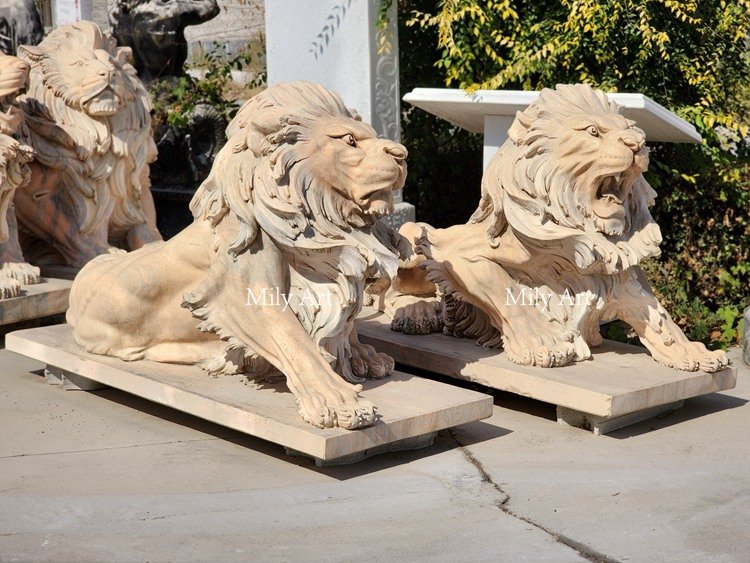 pair of lion statues-Mily Statue