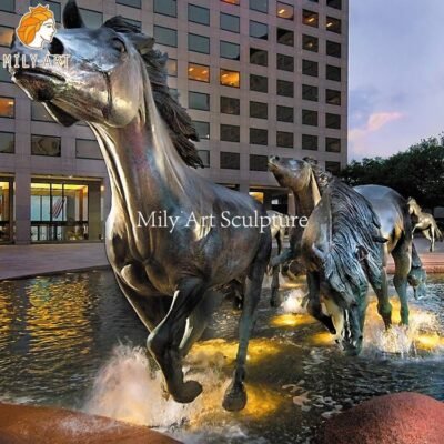 bronze running horse sculpture mily sculpture
