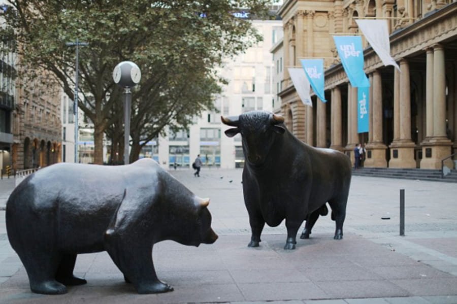 bear and bull outside the spokane exchange building