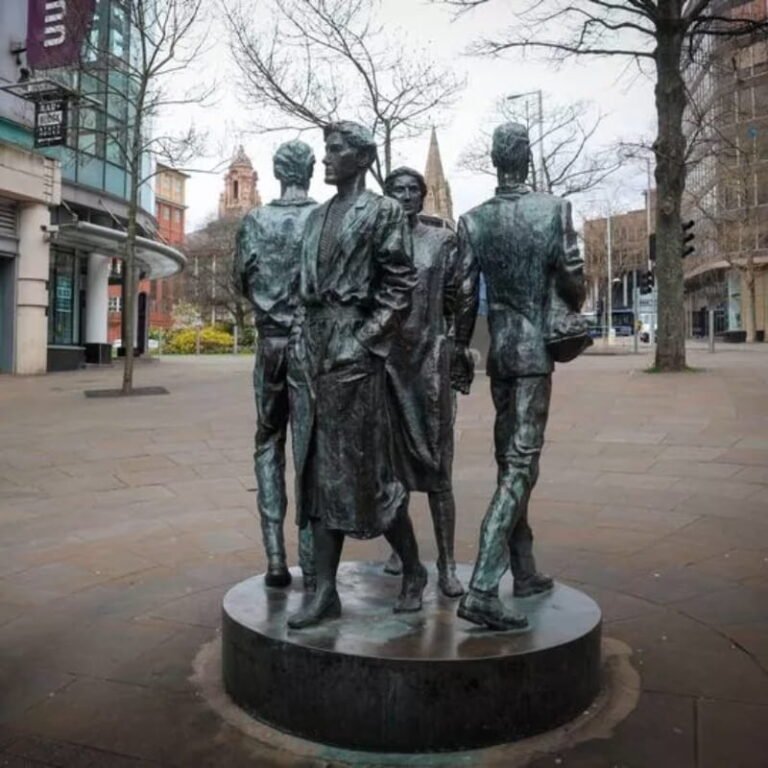 Custom Bronze Street Quartet Statue for City Center - Milystatue