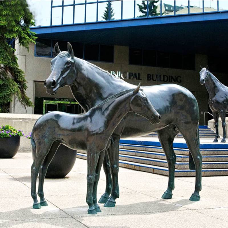 horse and foal statue mily sculpture