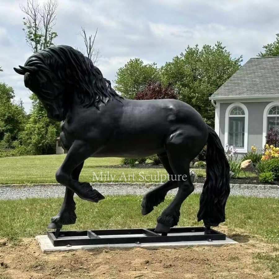 bronze horse statue for garden