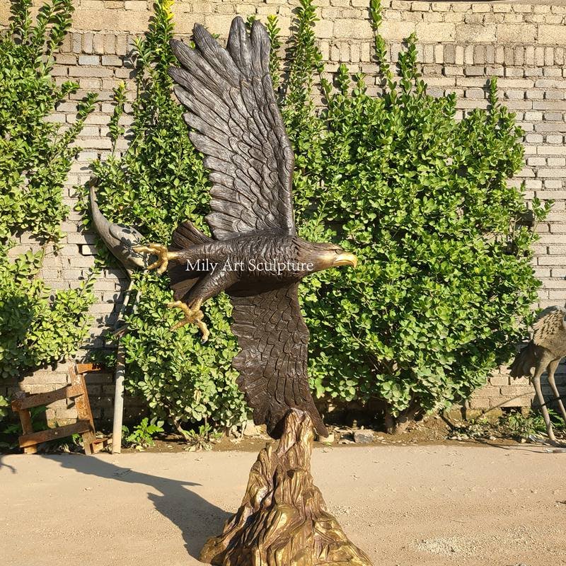 Mily Bronze American Bald Eagle Statue Display 